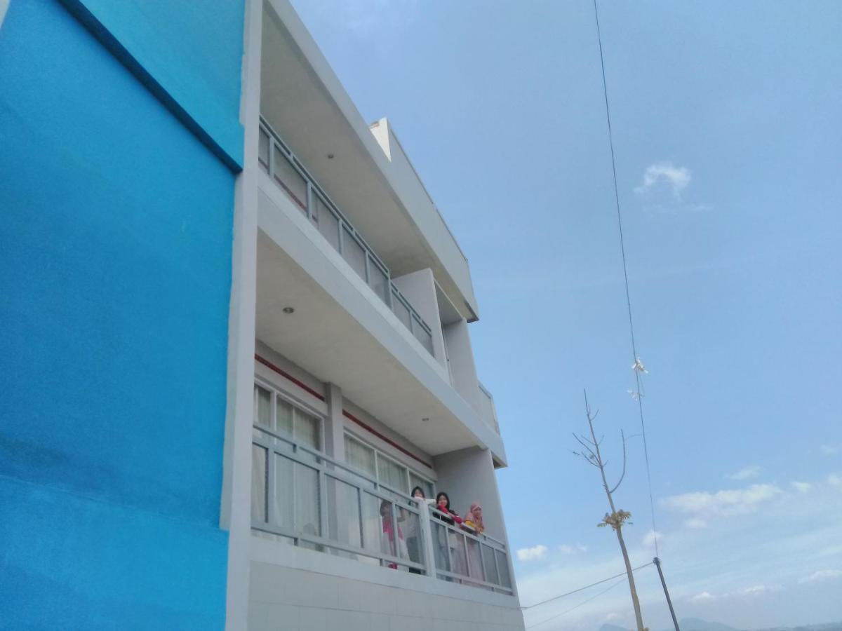למבאנג Syariah Runia Villa מראה חיצוני תמונה
